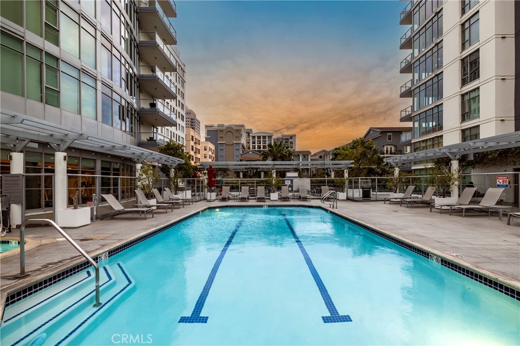 400 W Ocean Boulevard 902