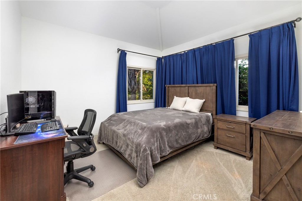 6592 Silverspur Lane