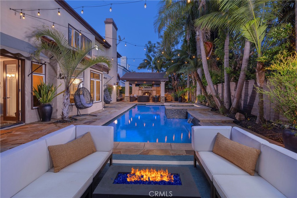 6592 Silverspur Lane