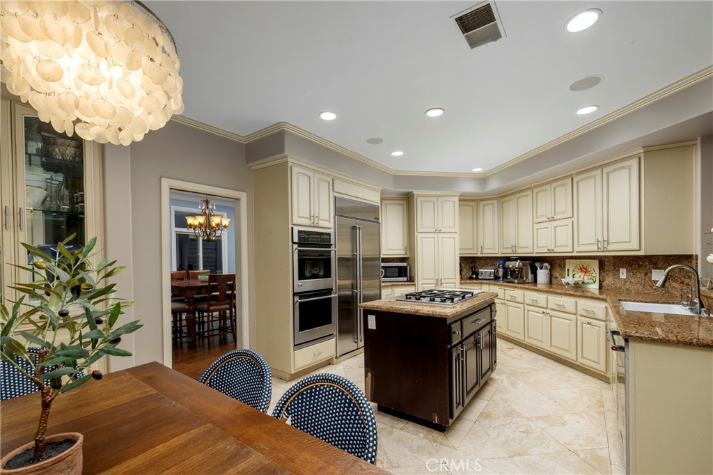 6592 Silverspur Lane