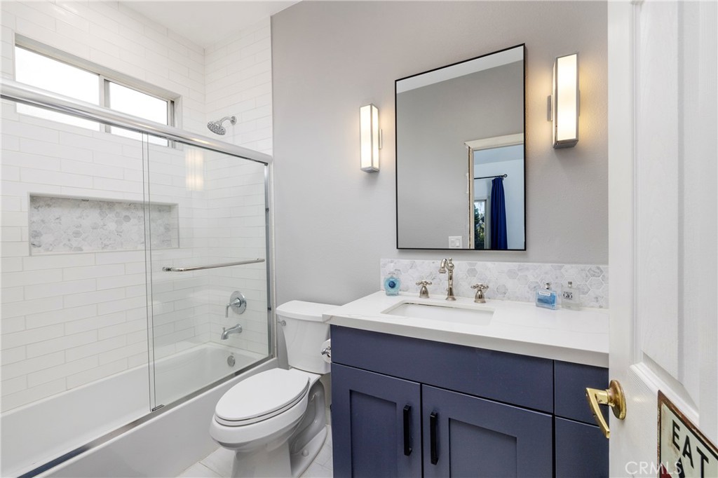 6592 Silverspur Lane