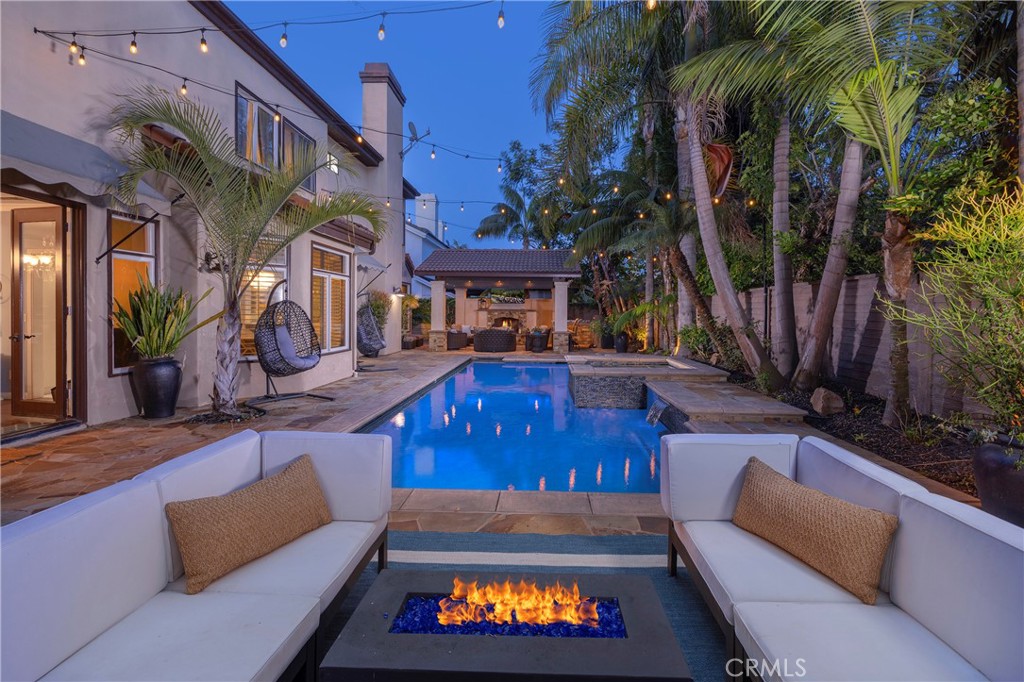 6592 Silverspur Lane