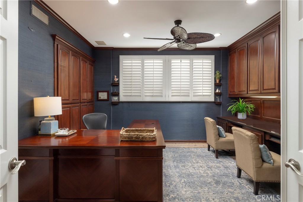 6592 Silverspur Lane