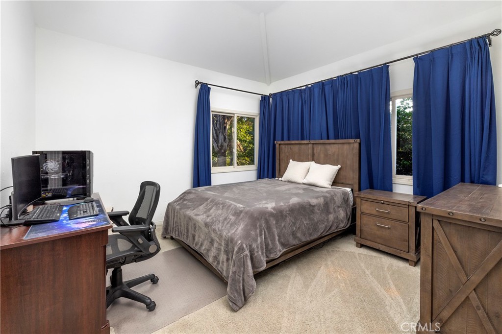 6592 Silverspur Lane