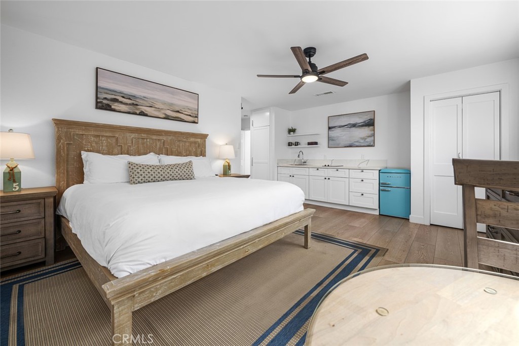 700 E Oceanfront