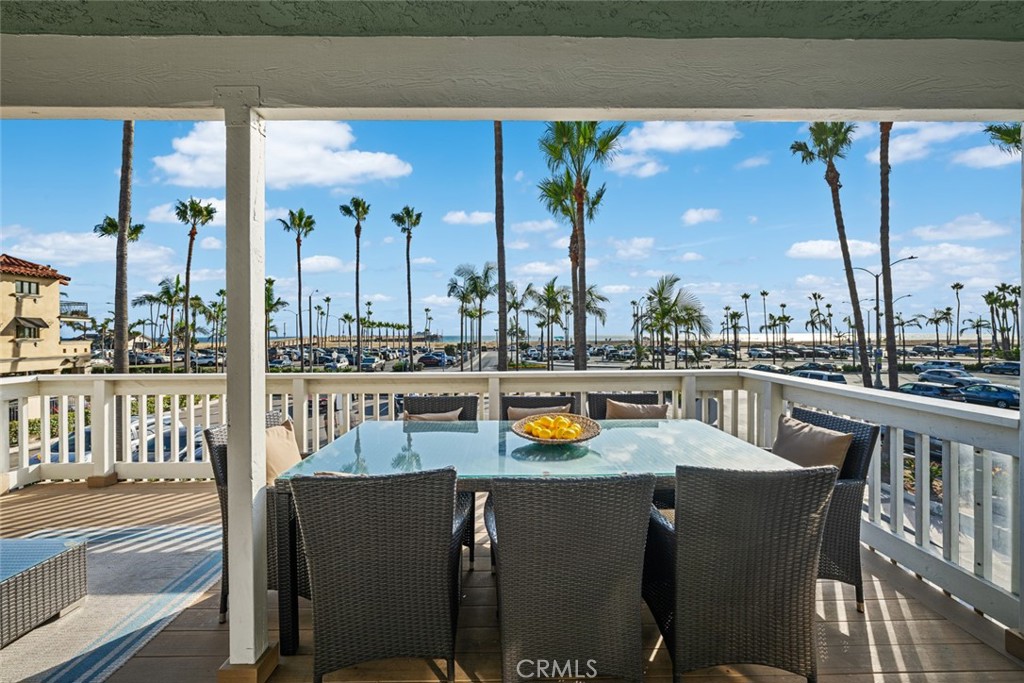 700 E Oceanfront