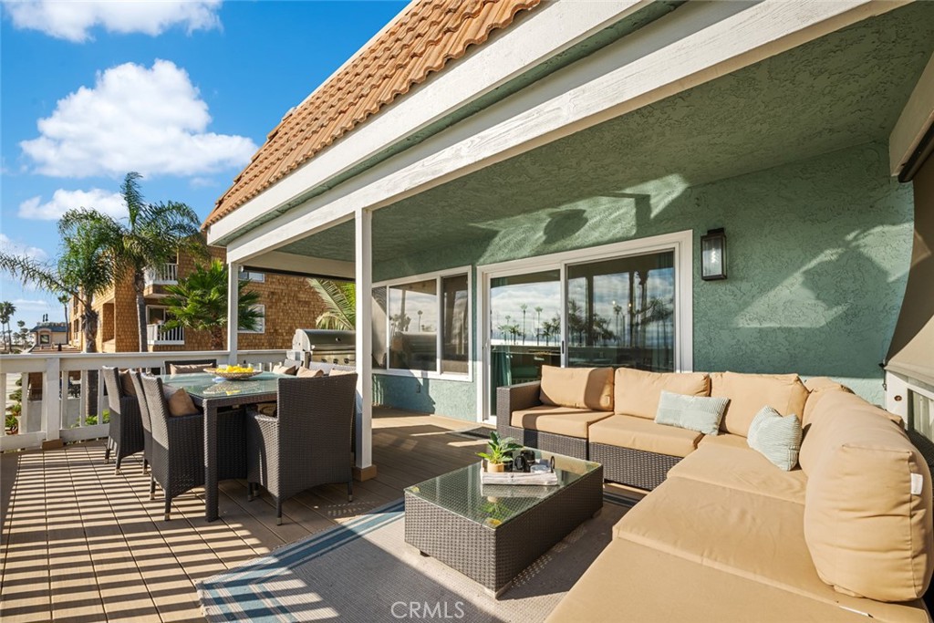 700 E Oceanfront