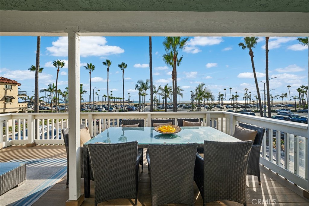 700 E Oceanfront