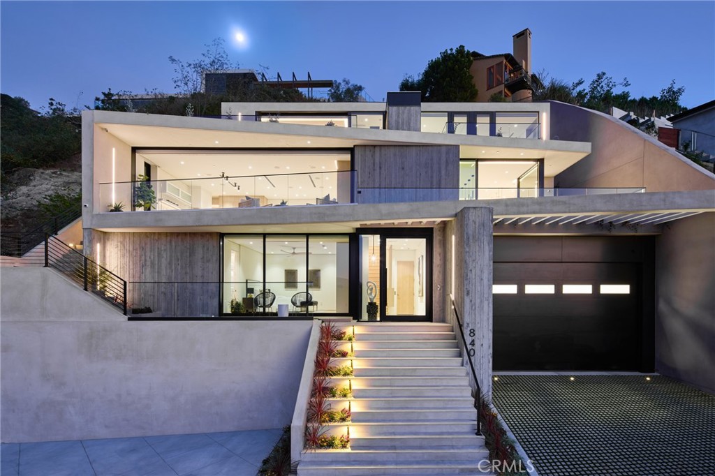 840 Gainsborough Drive