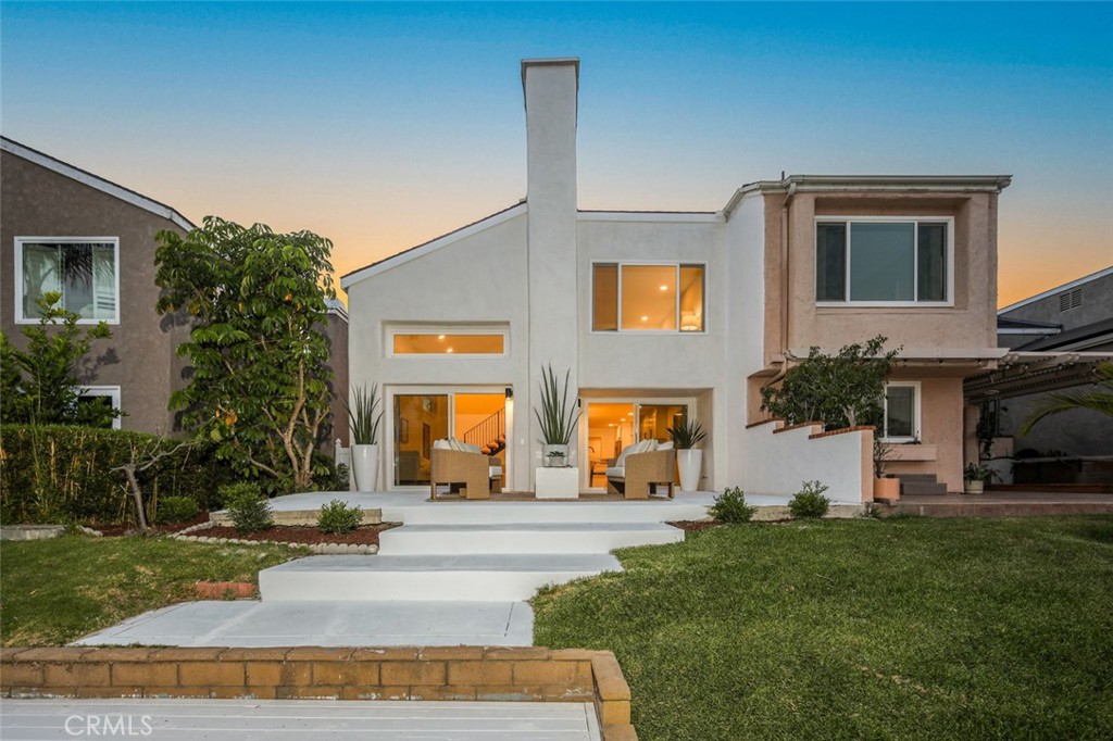 22526 Lake Forest Lane