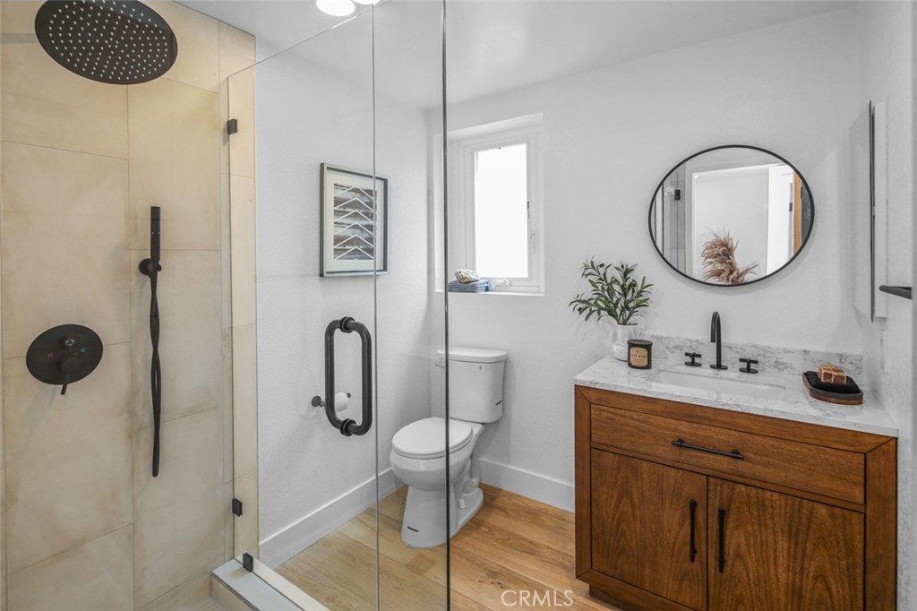 22526 Lake Forest Lane