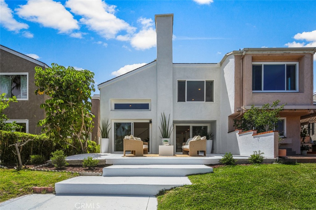 22526 Lake Forest Lane