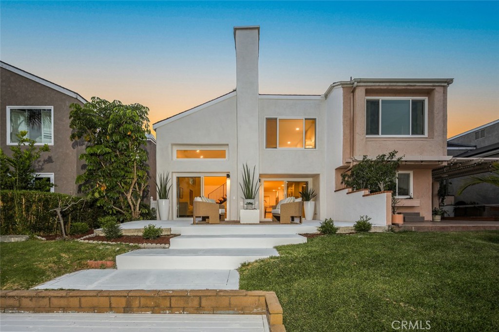 22526 Lake Forest Lane