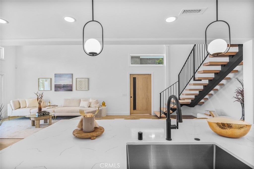 22526 Lake Forest Lane