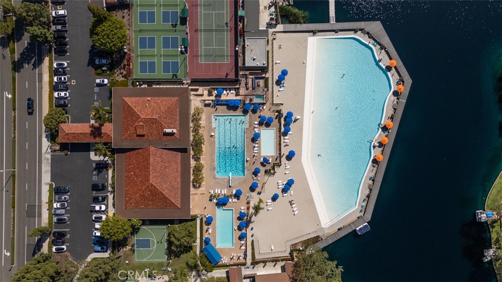 22526 Lake Forest Lane