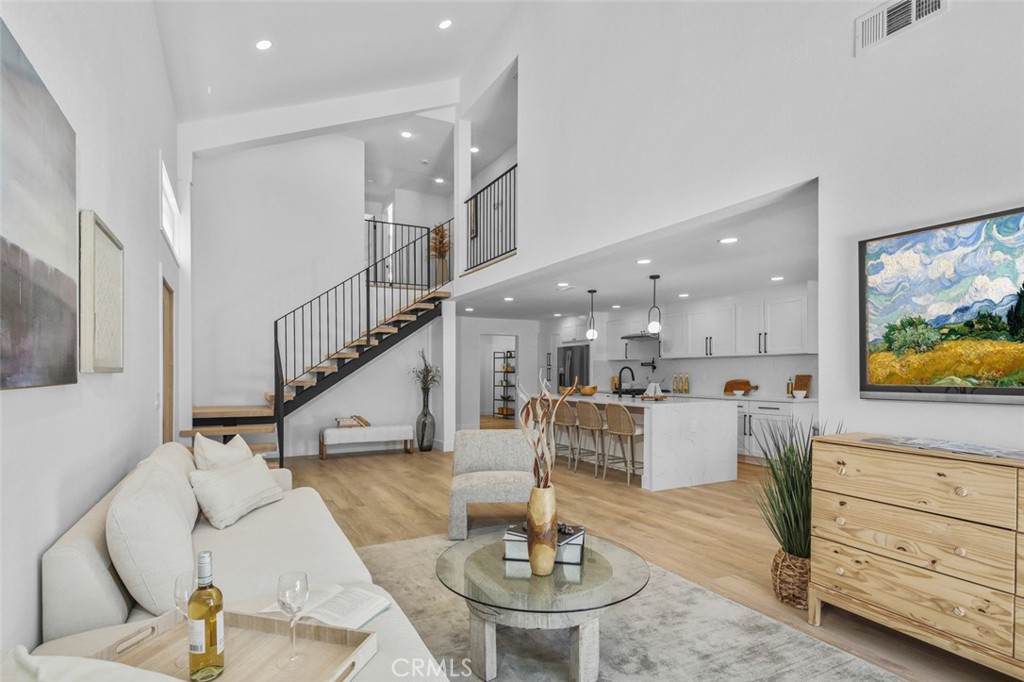 22526 Lake Forest Lane