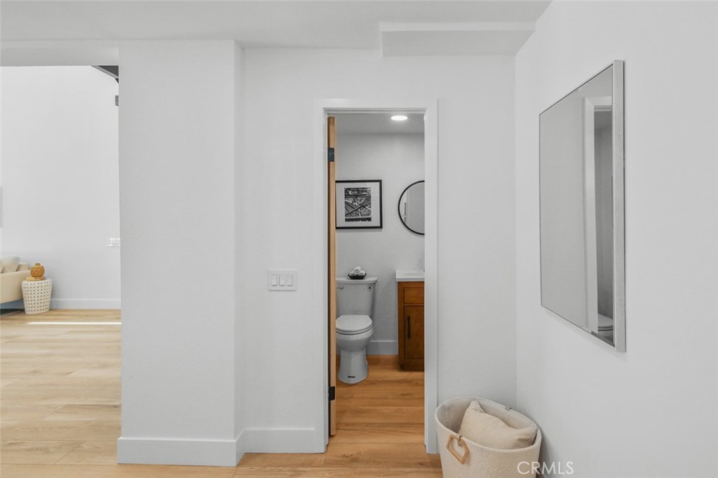 22526 Lake Forest Lane