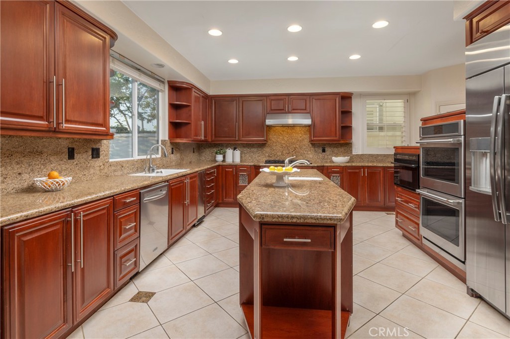 6471 Frampton Circle