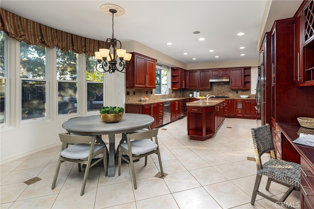 6471 Frampton Circle