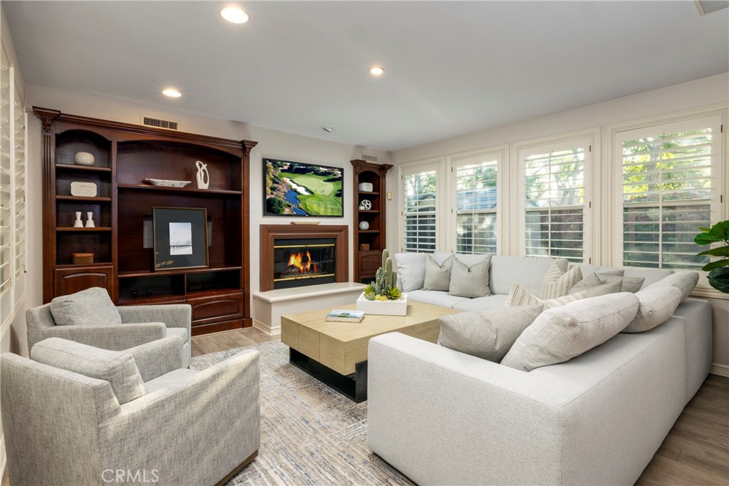 6471 Frampton Circle