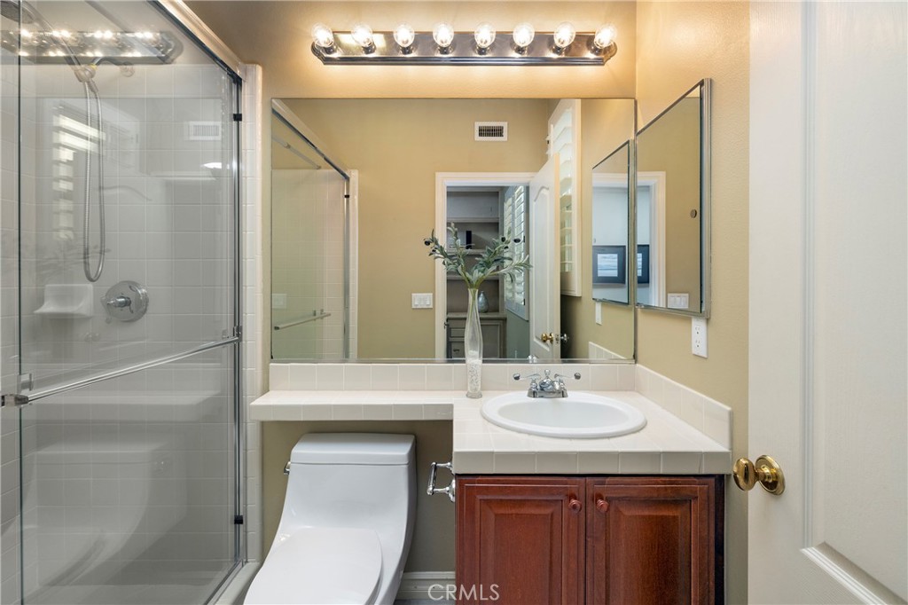 6471 Frampton Circle