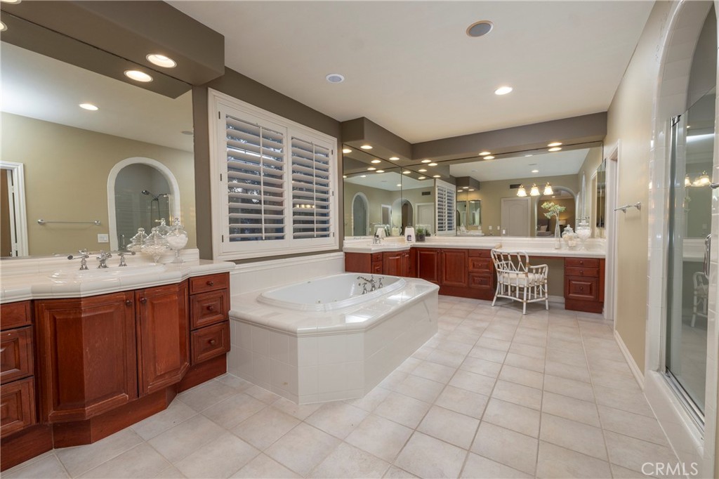 6471 Frampton Circle