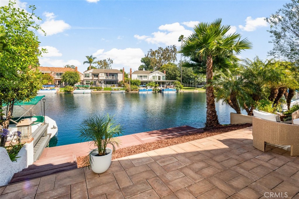 22627 Lakeside Lane
