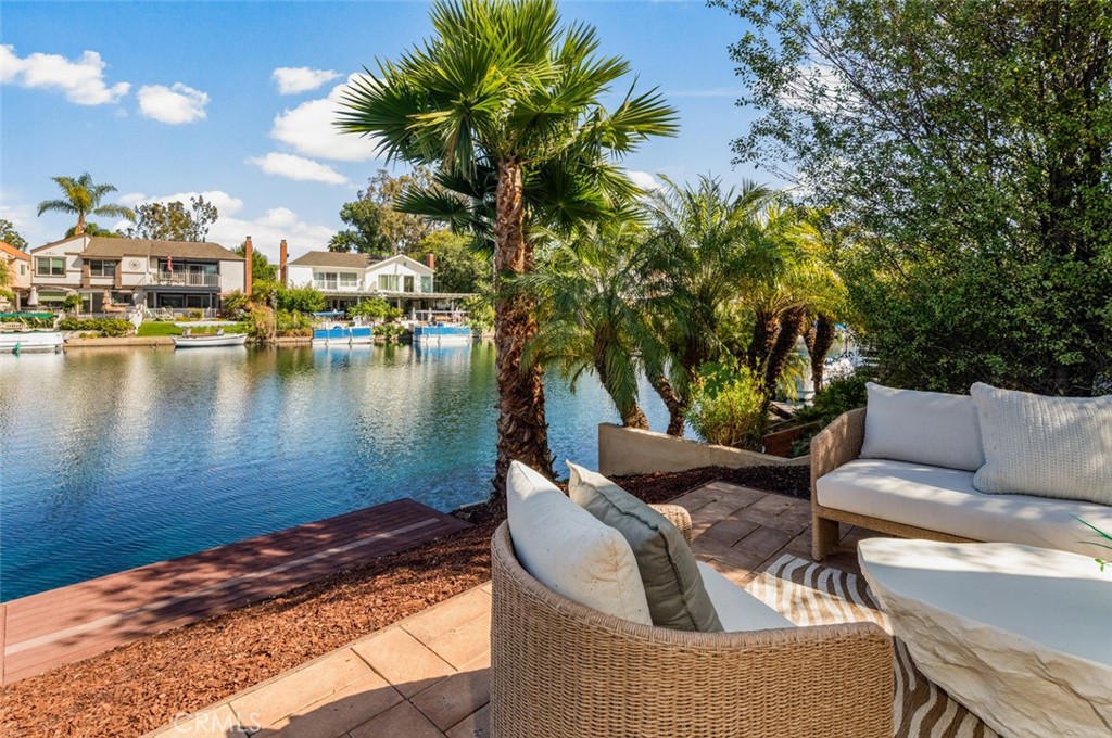 22627 Lakeside Lane