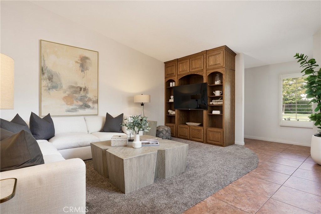 8766 401 Tulare Drive 4