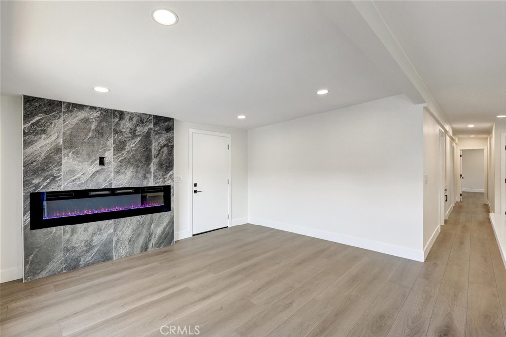 32742 Alipaz Street 23