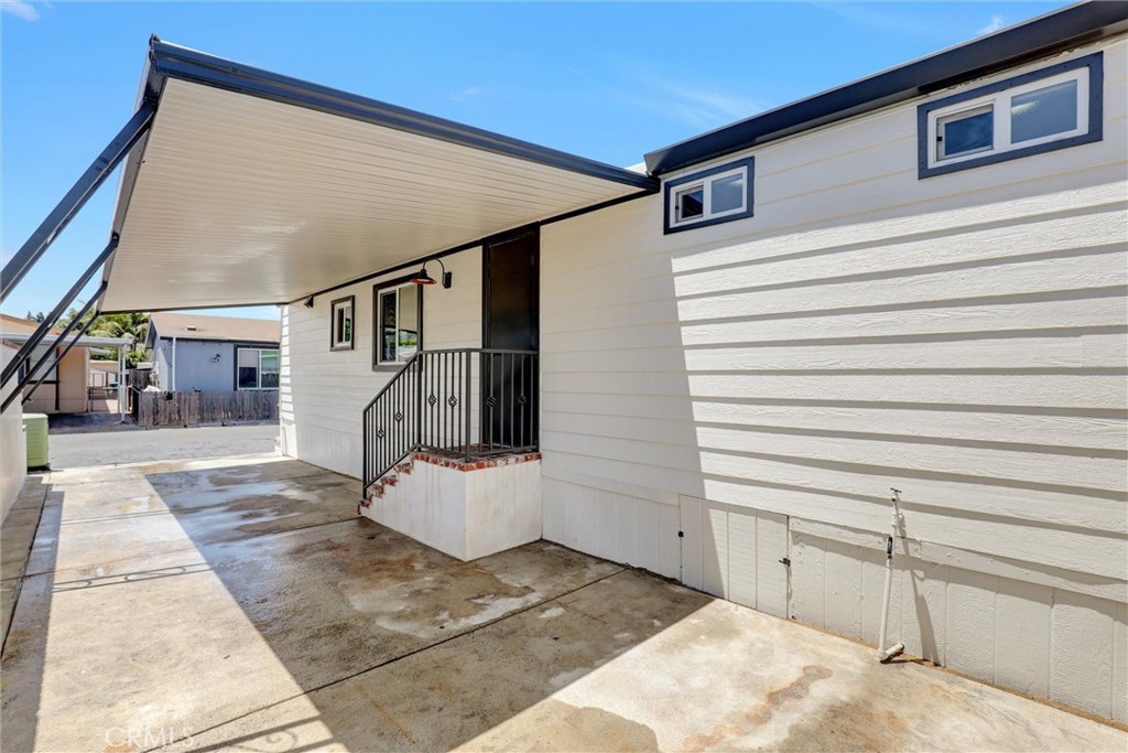 32742 Alipaz Street 23