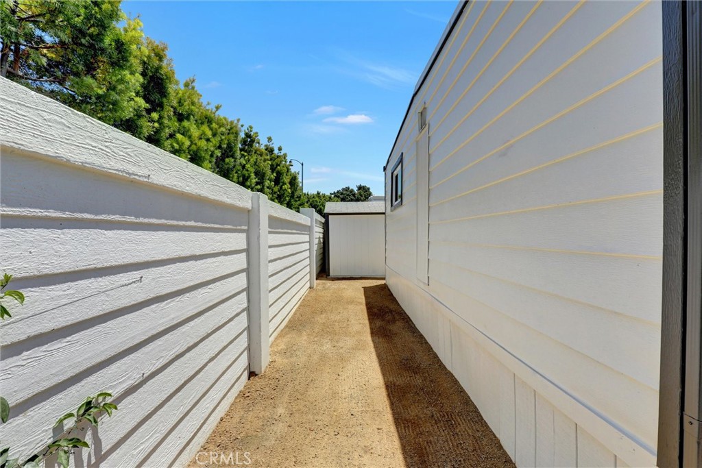 32742 Alipaz Street 23