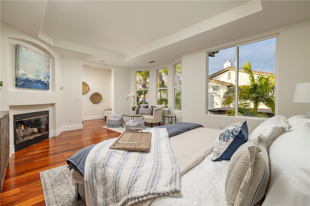 19084 Redford Lane