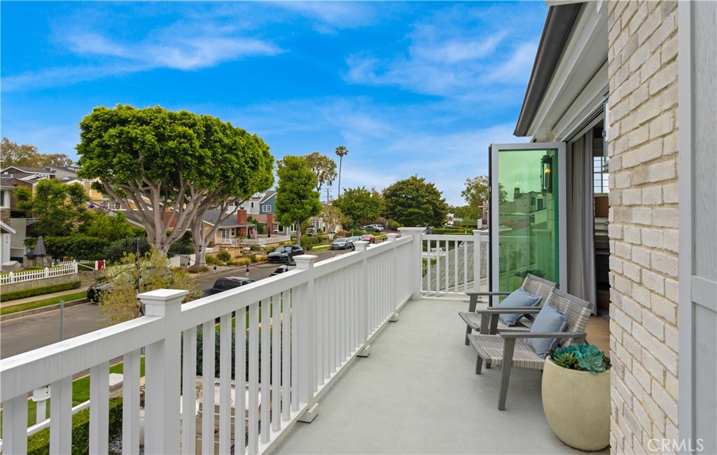 521 Poinsettia Avenue