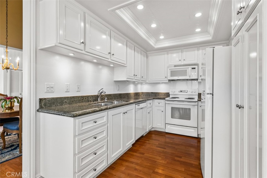 21791 Meadowview Lane