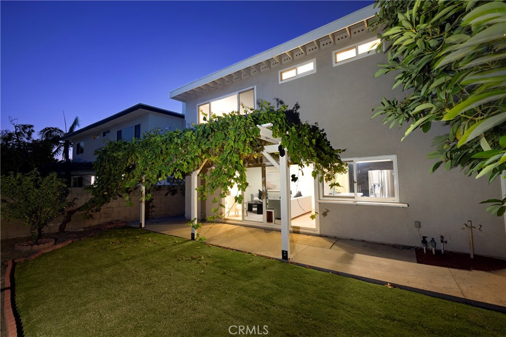 7772 E Northfield Avenue