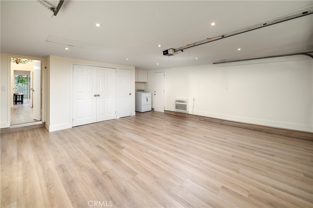 7772 E Northfield Avenue