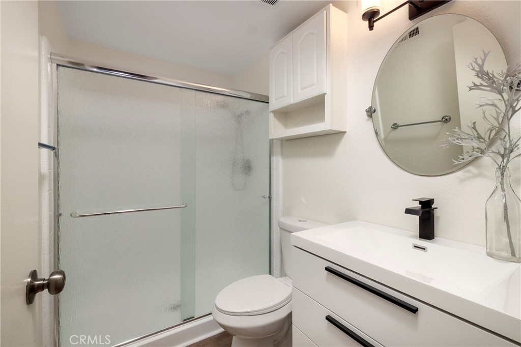 7772 E Northfield Avenue