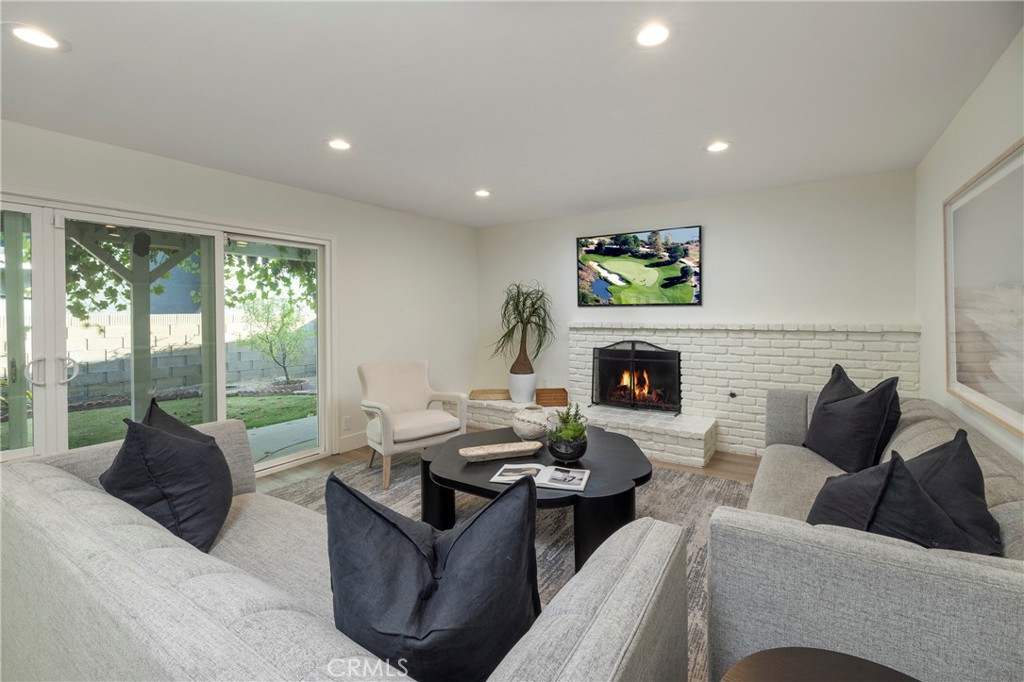 7772 E Northfield Avenue