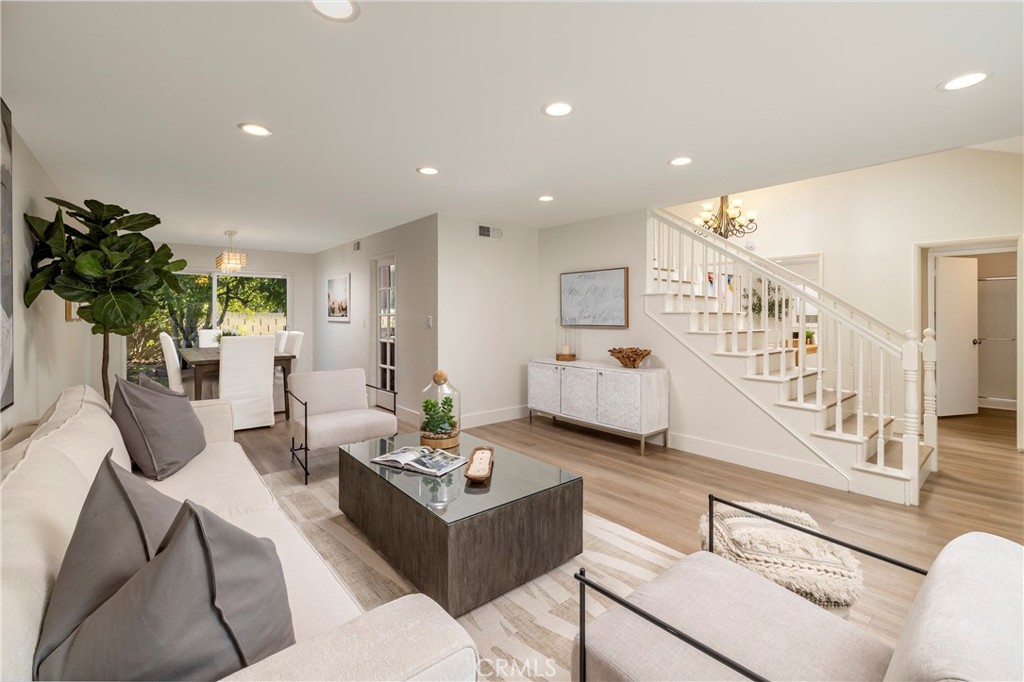 7772 E Northfield Avenue