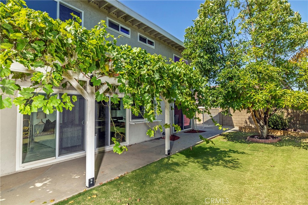 7772 E Northfield Avenue