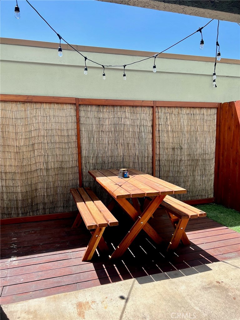 229 W Wilson Street 10