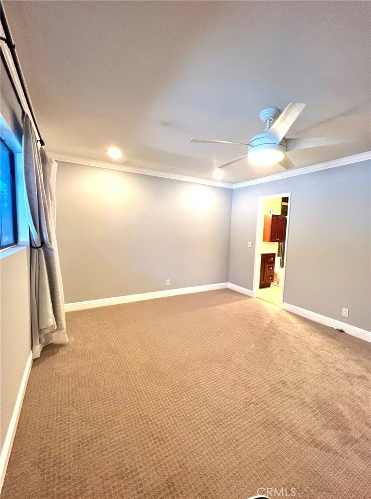 229 W Wilson Street 10