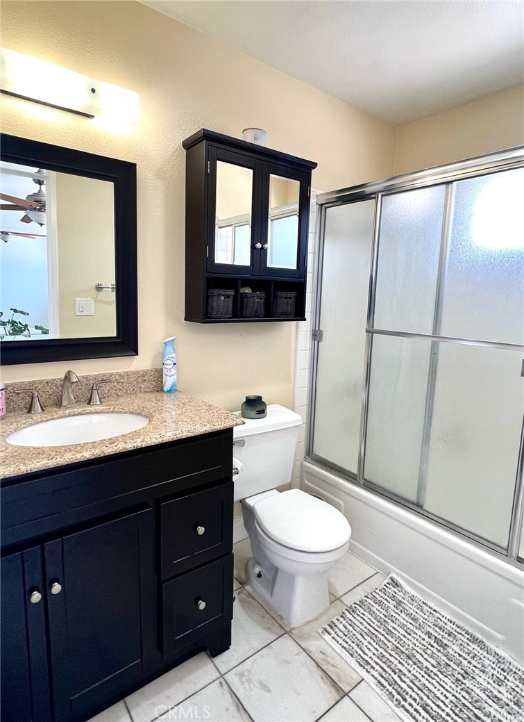 229 W Wilson Street 10