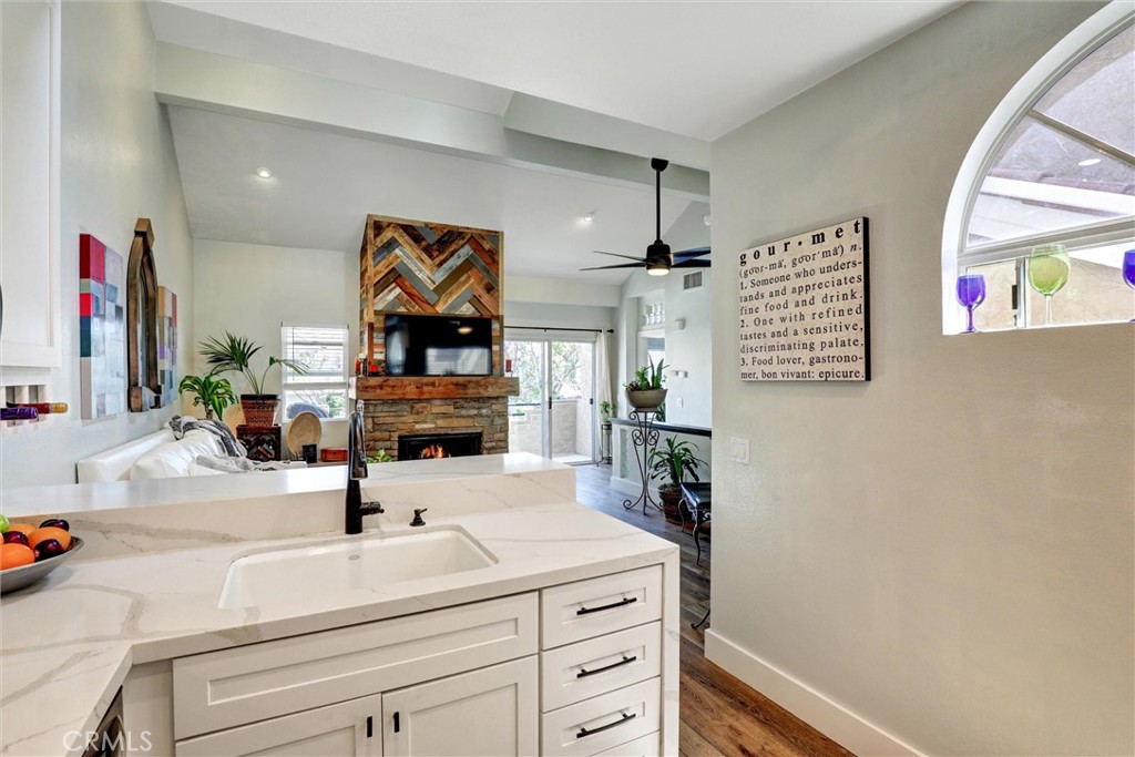 25072 Leucadia Street E