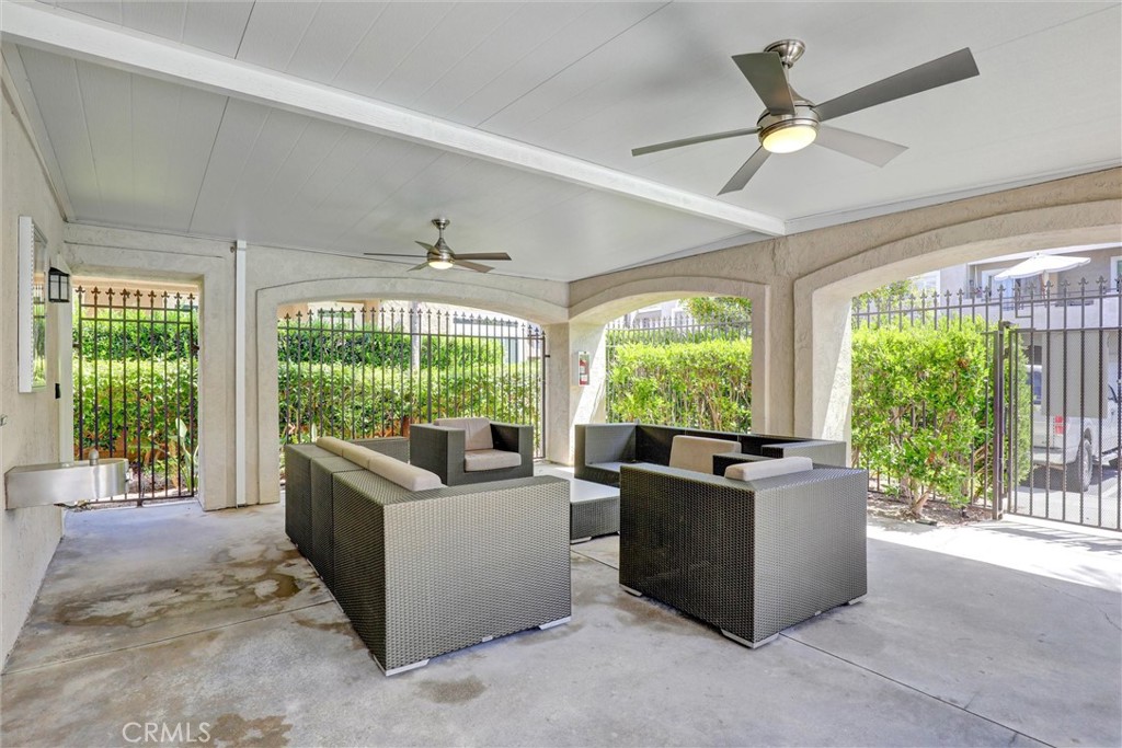 25072 Leucadia Street E