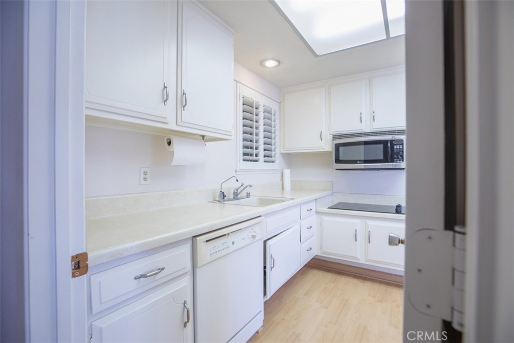 2184 #D Via Mariposa E. D