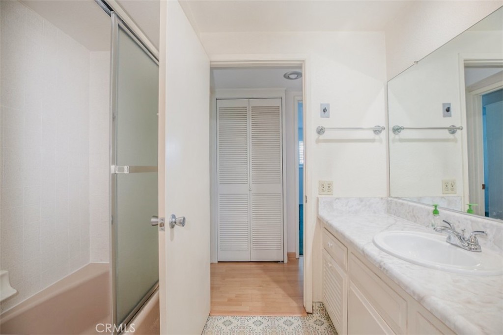 2184 #D Via Mariposa E. D