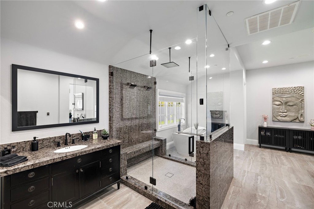 1 Falconridge Drive