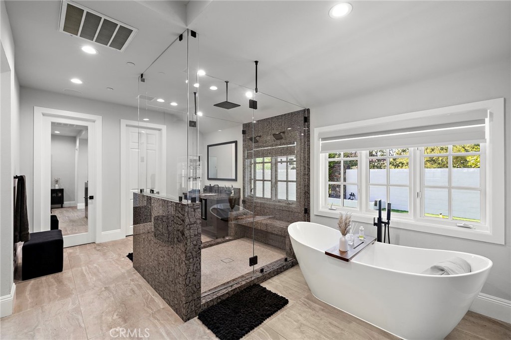 1 Falconridge Drive